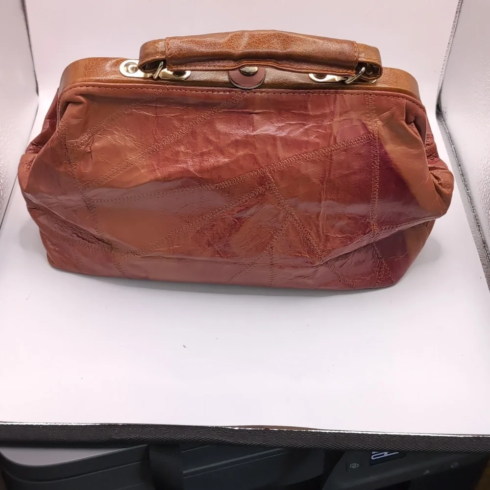 Gorgeous Genuine Leather Appliqued Brown Handbag / Satchel / Bag / Purse - Picture 5 of 9